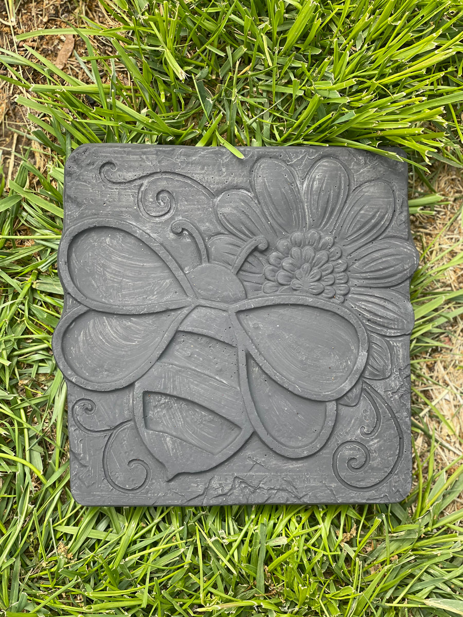 Bumble Bee Stepping Stone The Artsy Garden