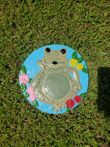 Decorative Sitting Frog Plaque